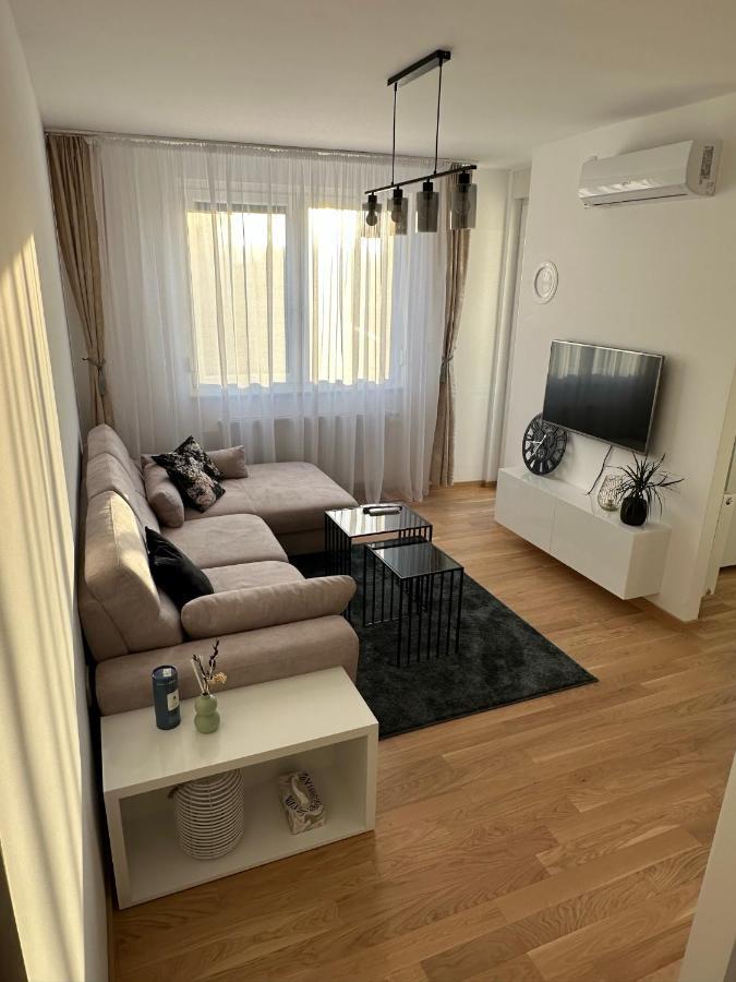 Apartman Ema Баня-Лука Экстерьер фото